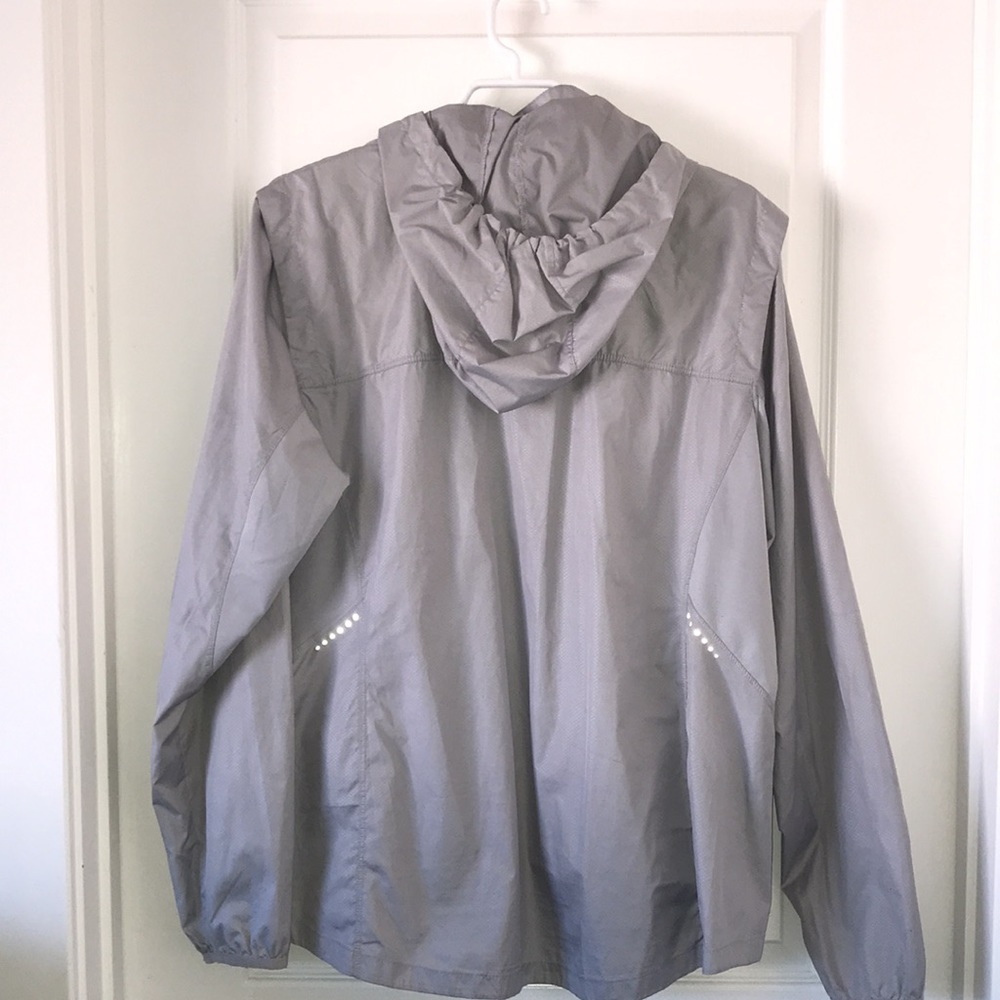 Men’s Nylon Jacket - Picture 2 of 3